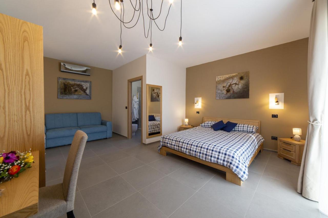 Deluxe Quadruple Room,1298702803:JPEG